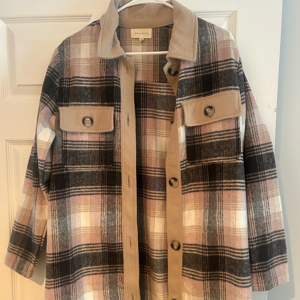 MELLODAY Plaid Shirt Jacket in Tan and Cream